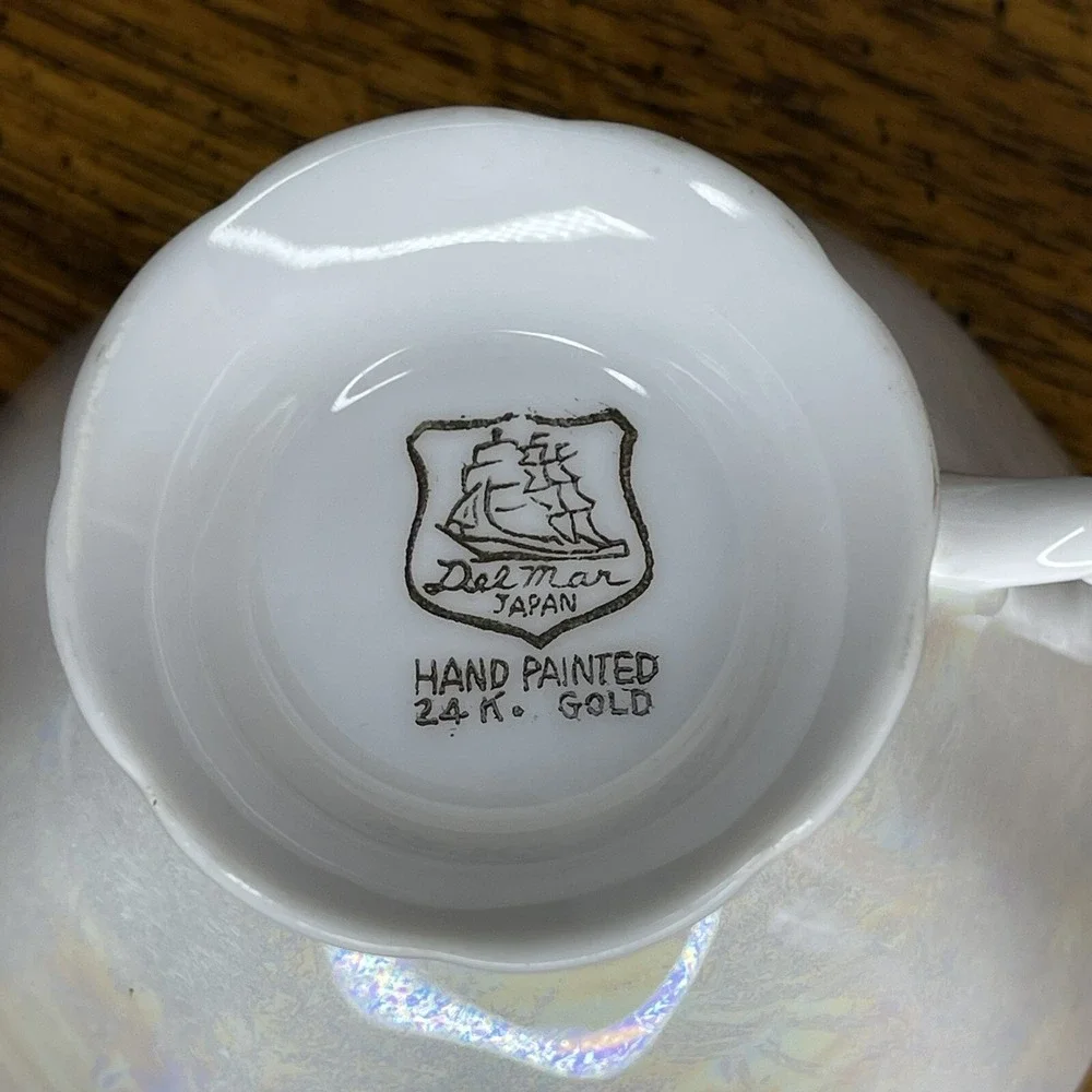 Vintage Del Mar Japan Painted Pedestal Teacup Saucer Violets Lusterware 24k‎